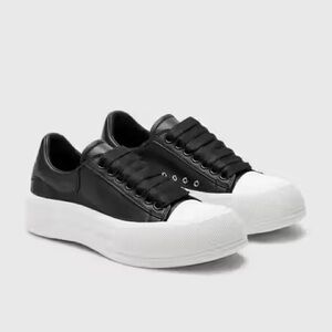 GUC Alexander Mcqueen Deck Plimsoll Leather Sneaker, Black - size 35.5